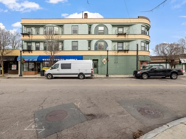 45-51 W Wyoming Ave #1, Melrose, MA 02176