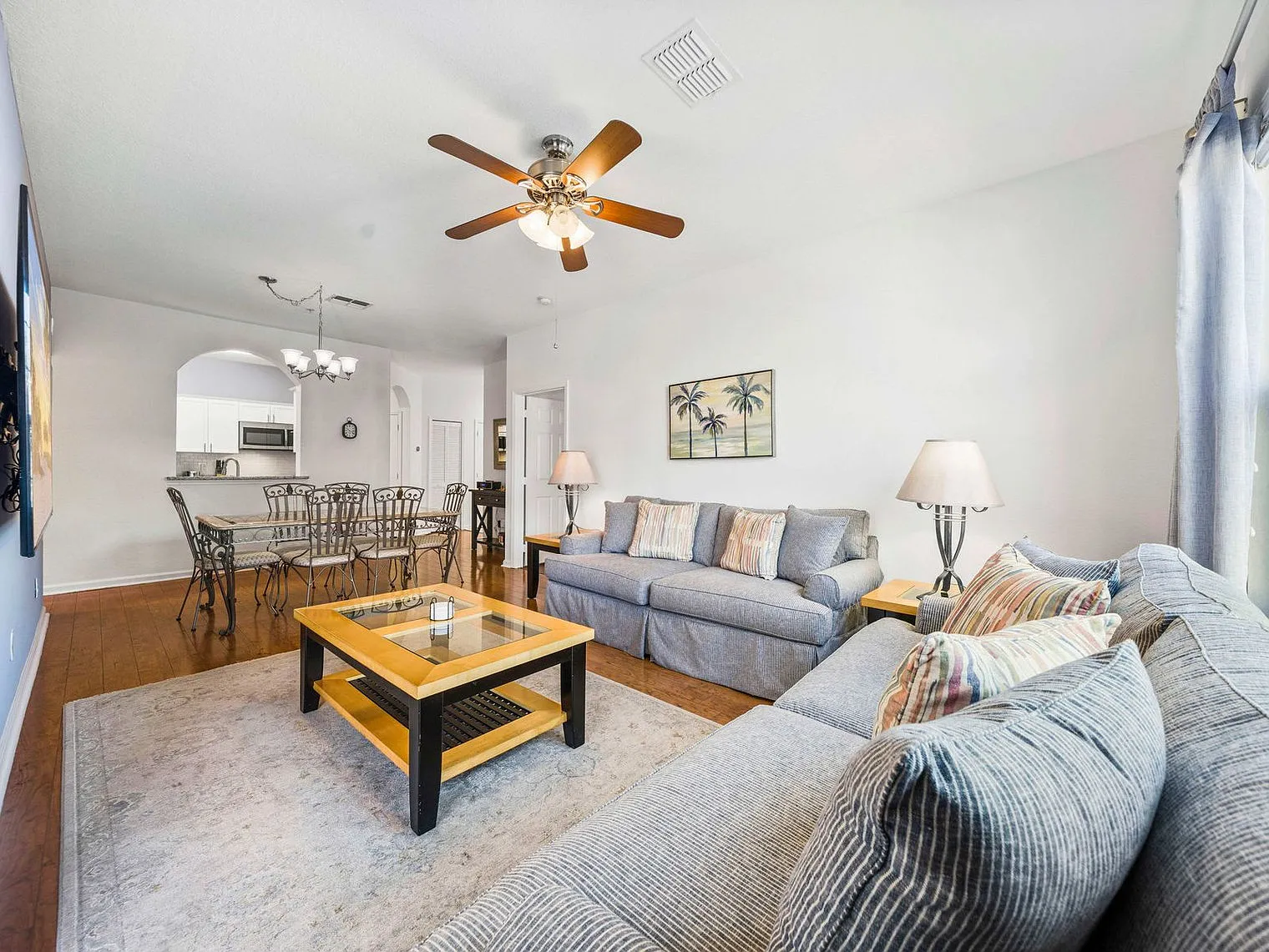 3 bed, 2.0 bath, 1410 sqft, $4,396 — Photo 1