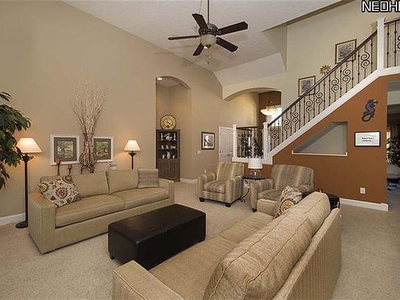 5th image of 21295 Breckenridge Ln