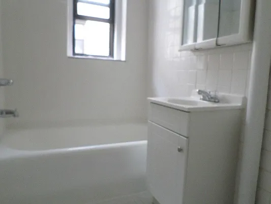 Rented by Keller Williams NYC | media 31