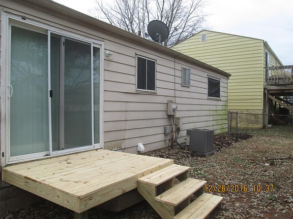 2nd image of 2754 Tiara Ave