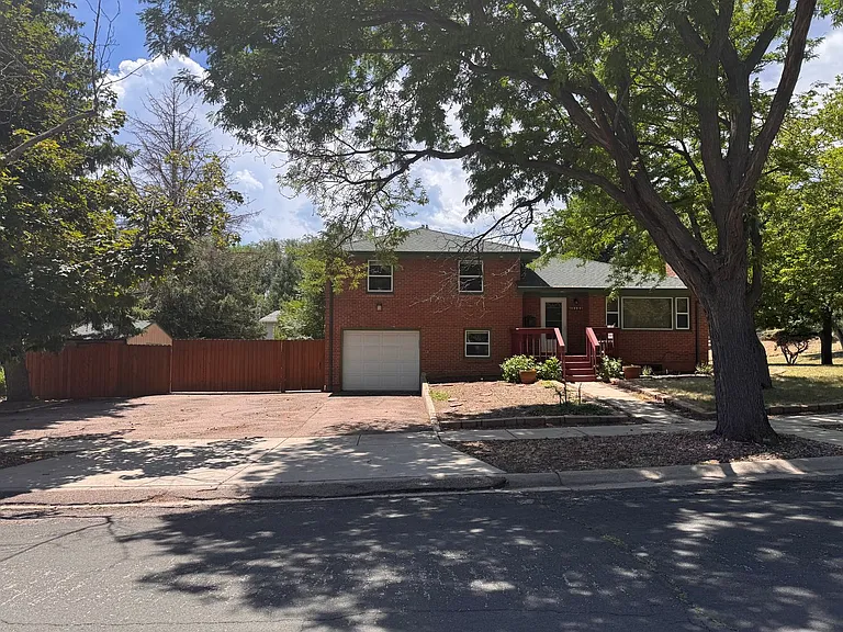 3131 W Platte Ave — Photo 2