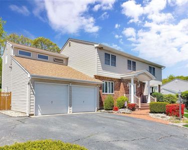82 Twin Oaks Drive, Kings Park, NY, 11754