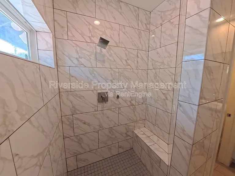 2921 Gibson St — Photo 34