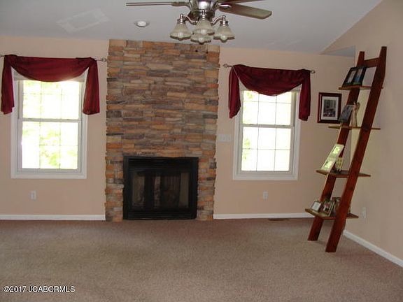 2nd image of 1711 Providence Dr