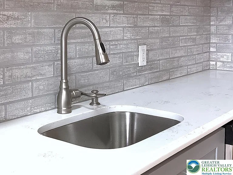 326 Church St N #2 — Photo 12