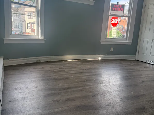 26 Mount Vernon Ave Floor 1, Irvington, NJ 07111