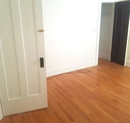 4th image of 8148 S Vernon Ave #1