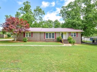 1787 Eastwood Dr, Alexander City, AL 35010