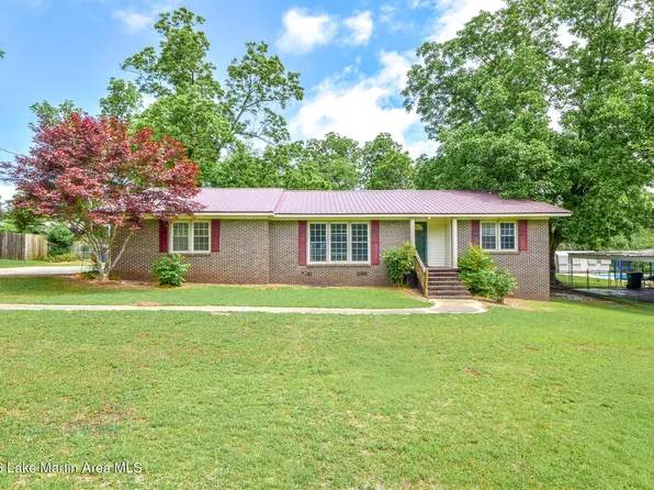 1787 Eastwood Dr, Alexander City, AL 35010