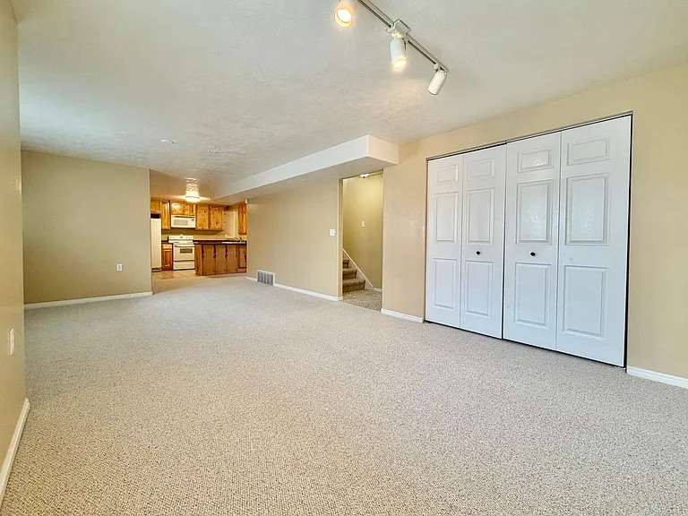 4772 W 9070 S — Photo 18