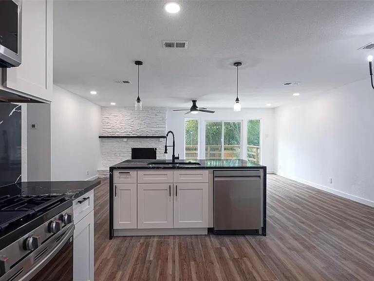 6907 Tulane Dr — Photo 4