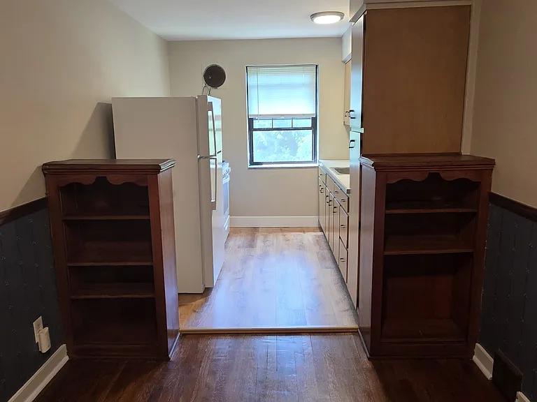 201 E Swissvale Ave #8 — Photo 10