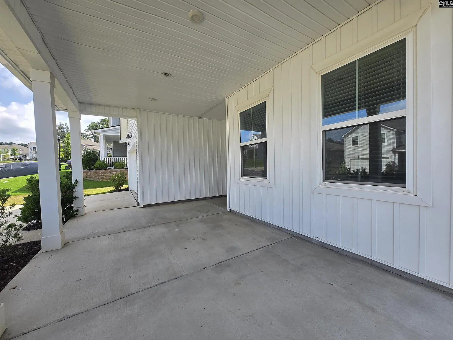 4 bed, 2313 sqft, $2,500 — Photo 4