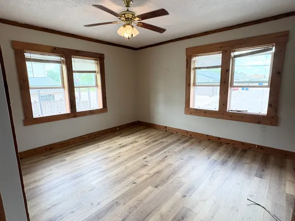 114 S Mississippi St