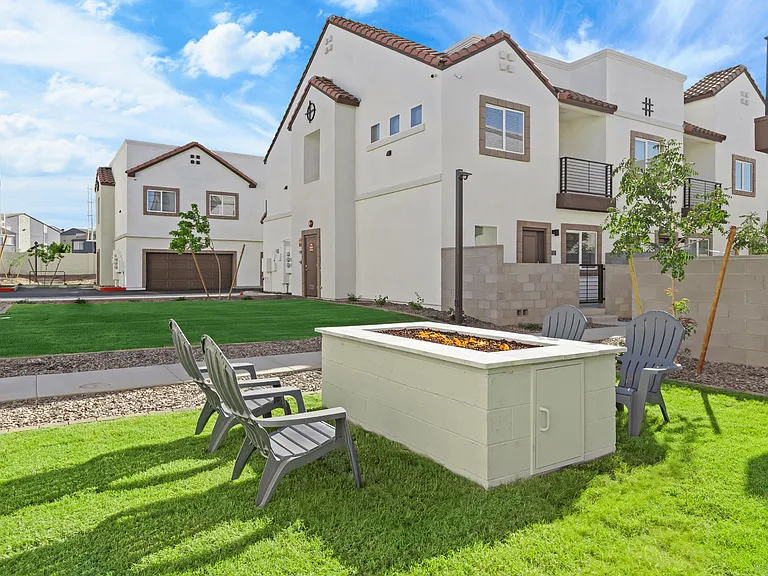 Elevation Townhomes — Photo 28