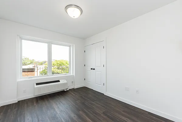 Rented by Modern Spaces | media 6