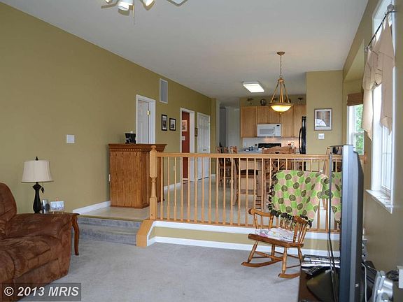 5th image of 25 General Wright Ct