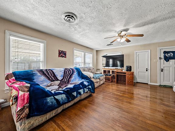 3rd image of 3715 Gorman Ave