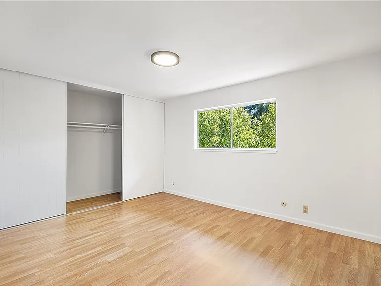 2118 Alameda Ave — Photo 13