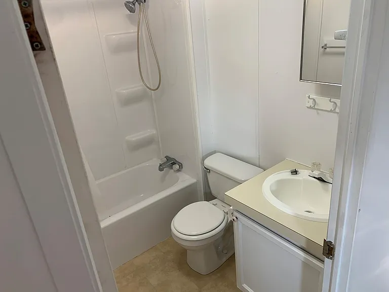 1150 N Beech St #1150 — Photo 1