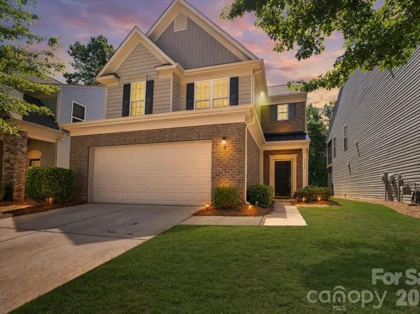 5122 Mount Clare Ln, Charlotte, NC 28210