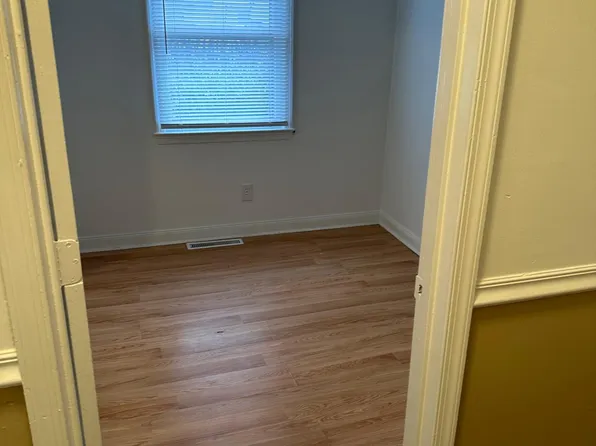 103 Spencer Ln, Yorktown, VA 23692