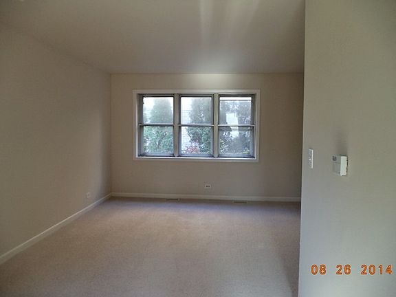 3rd image of 1727 W Estes Ave APT A