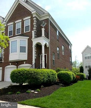 1st image of 302 Dawnwood Dr