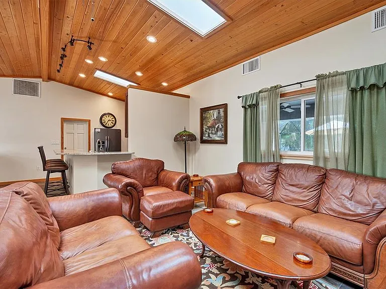 416 Sunset Dr — Photo 8