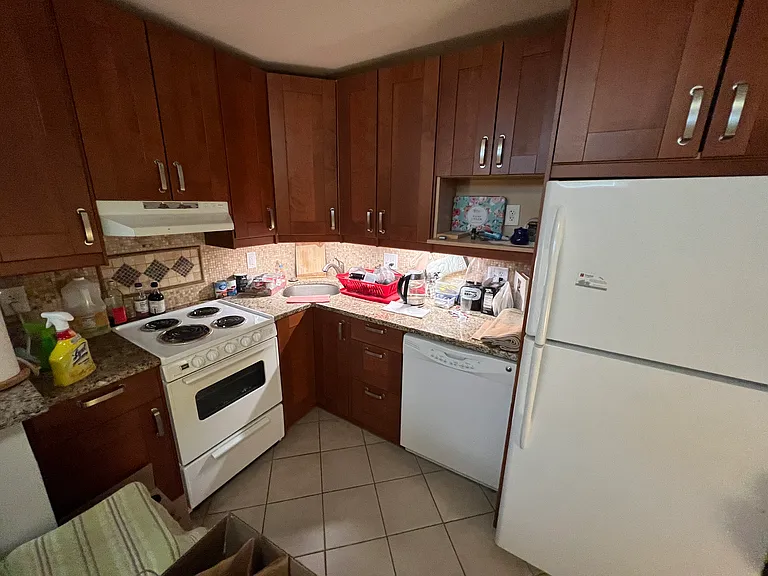 33 Peterborough St #29A — Photo 7