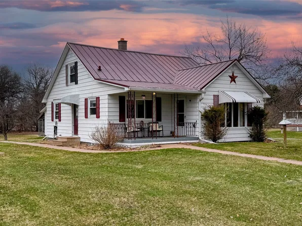 328 3rd Avenue, Chippewa Falls, WI 54729