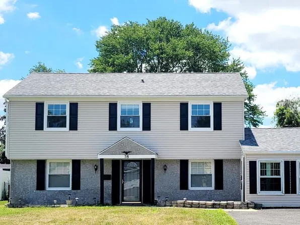 58 Parish Ln, Willingboro, NJ 08046