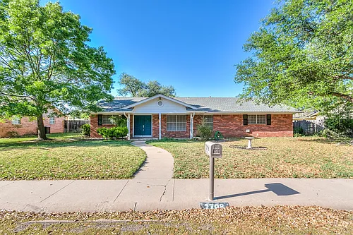 2708 Canyon Creek Dr Photo 1