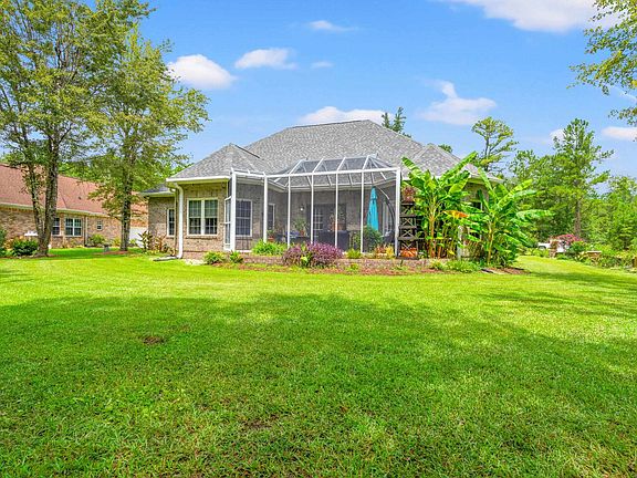 2nd image of 1402 Foxtail Dr.