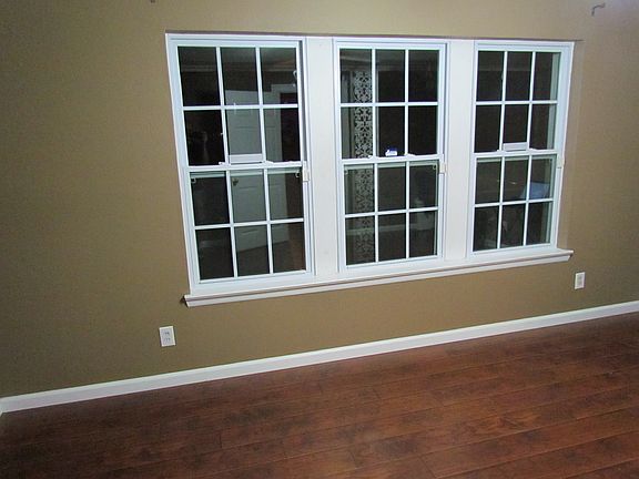 2nd image of 2416 Livenshire Dr