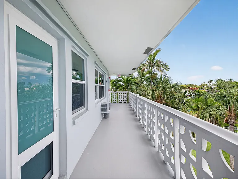 1850 S Ocean Dr #301 — Photo 18