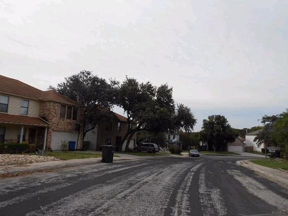 4th image of 7614 Cascade Oak Dr