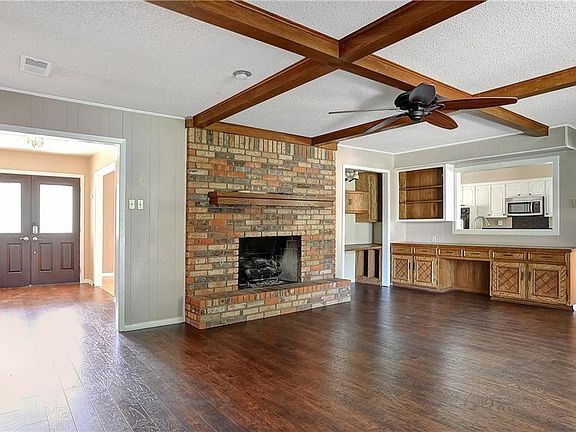 4th image of 2614 Rivercrest Dr
