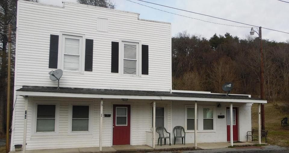 1st image of 749 Orchard Ave #2