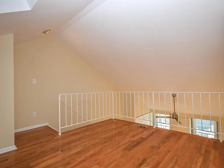 8711 Ravenglass Way — Photo 18