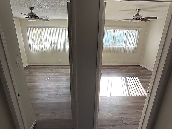 4th image of 11529 York Ave APT A