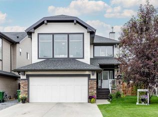 42 W Kingsland Pl SE, Airdrie, AB T4A0C7
