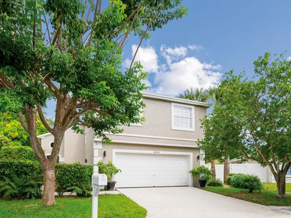 1015 Fairfax Circle W, Boynton Beach, FL 33436