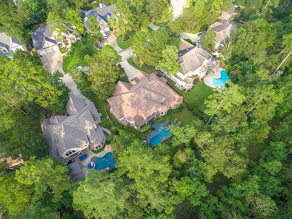 3rd image of 30 Noble Bend Dr