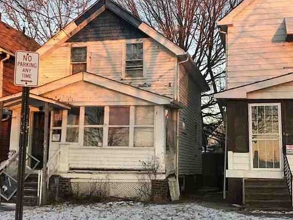 3rd image of 2051 W 106th St