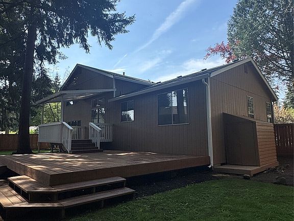 5th image of 4204 Arbor Court SE