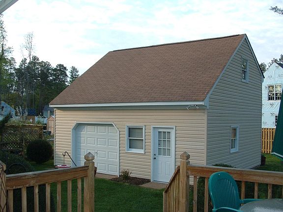 detached garage