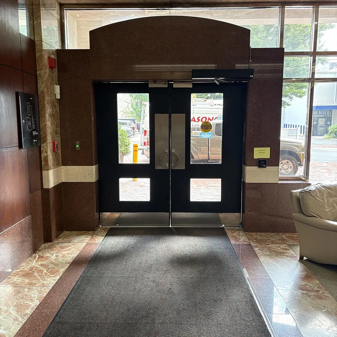 1 bed, 1.0 bath, 634 sqft, $2,300 — Photo 4