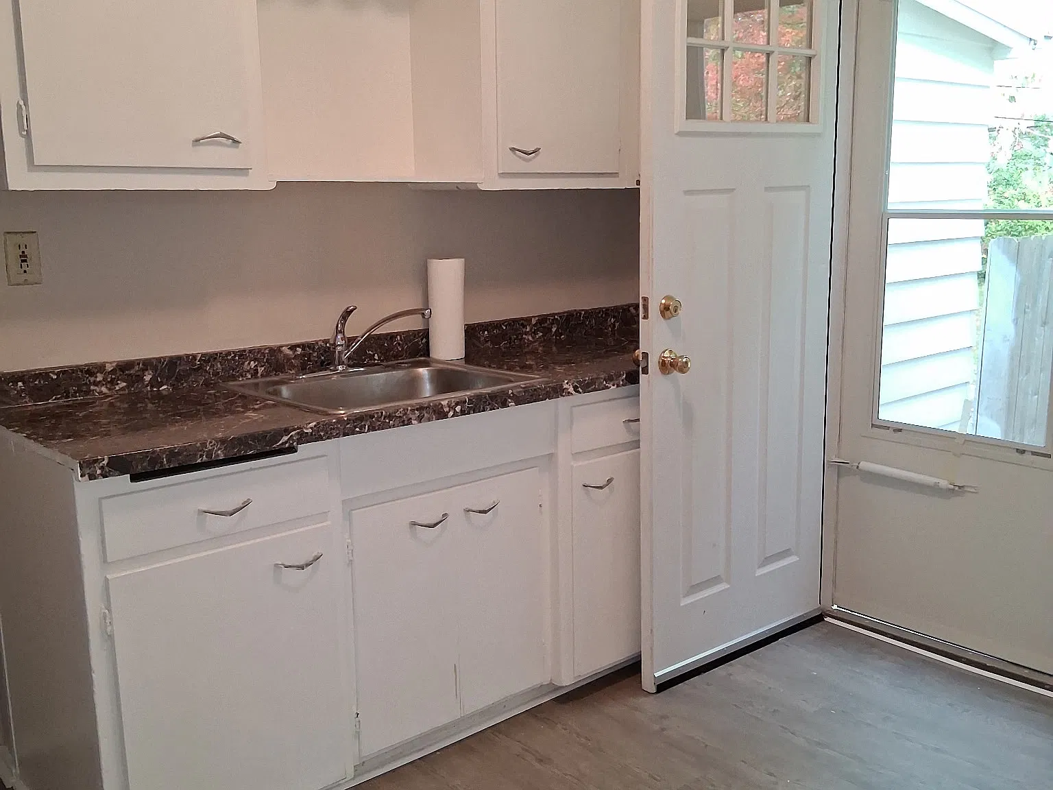 2 bed, 900 sqft, $1,100 — Photo 4